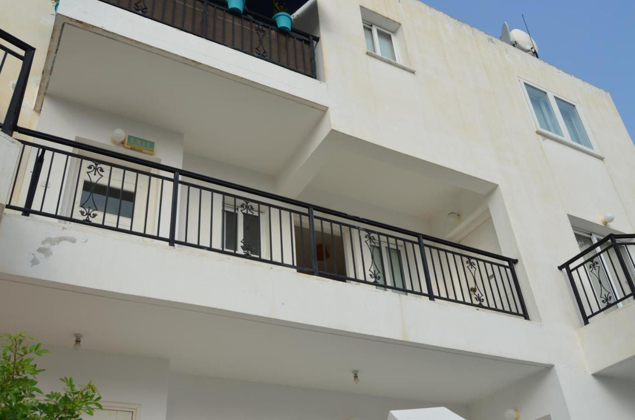 Ithaki Gardens Apartment 107 파포스 외부 사진